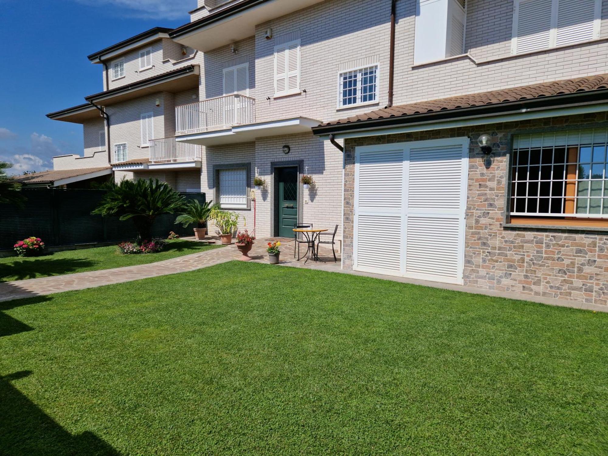 Castelbarco House B — Photos 1